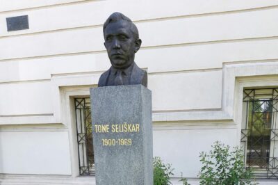 Tone Seliškar