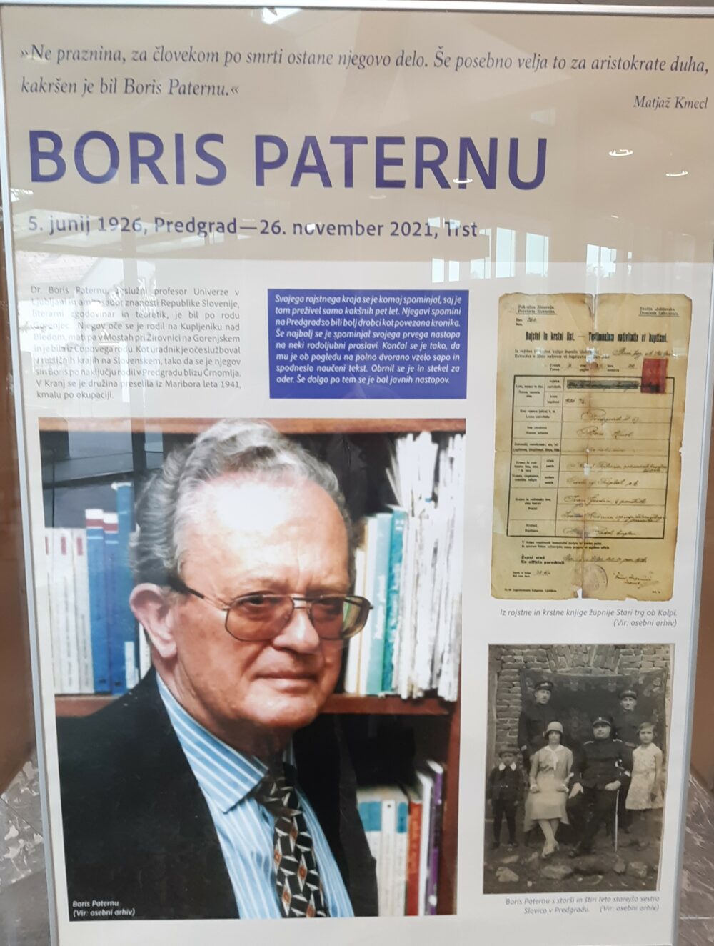Prvi plakat na razstavi o Borisu Paternuju v Mestni knjižnici Kranj