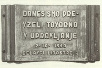 Spominska plošča