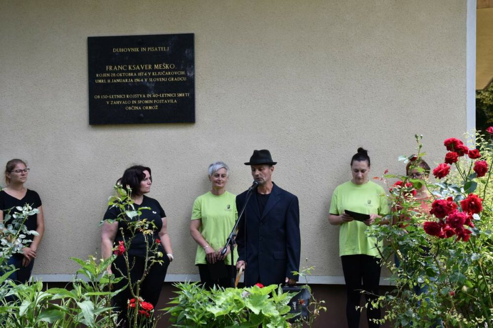 člani Kulturnega društva Fran Ksaver Meško Sveti Tomaž