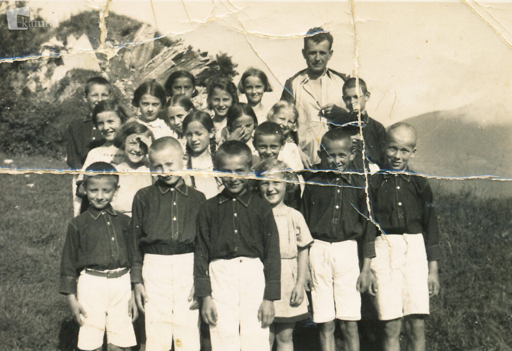 Emil Hameršak z učenci.
