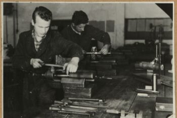 Gojenci IKŠ v delavnici