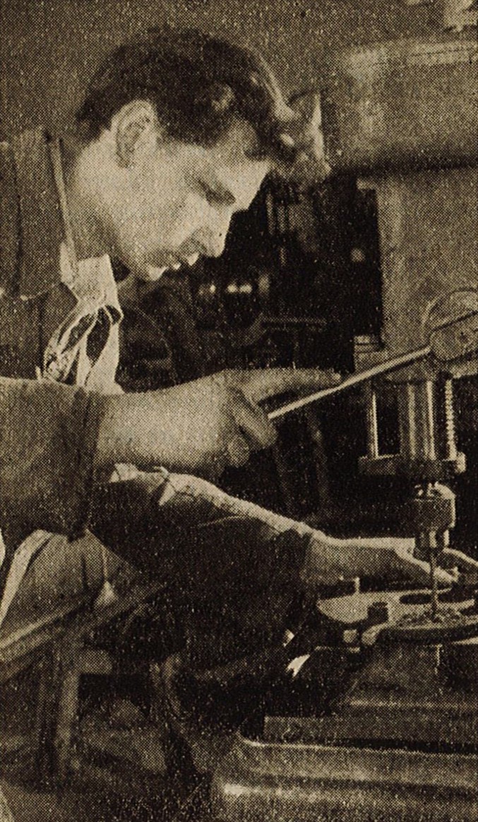 Pri praktičnem pouku v strojni kovinski delavnici