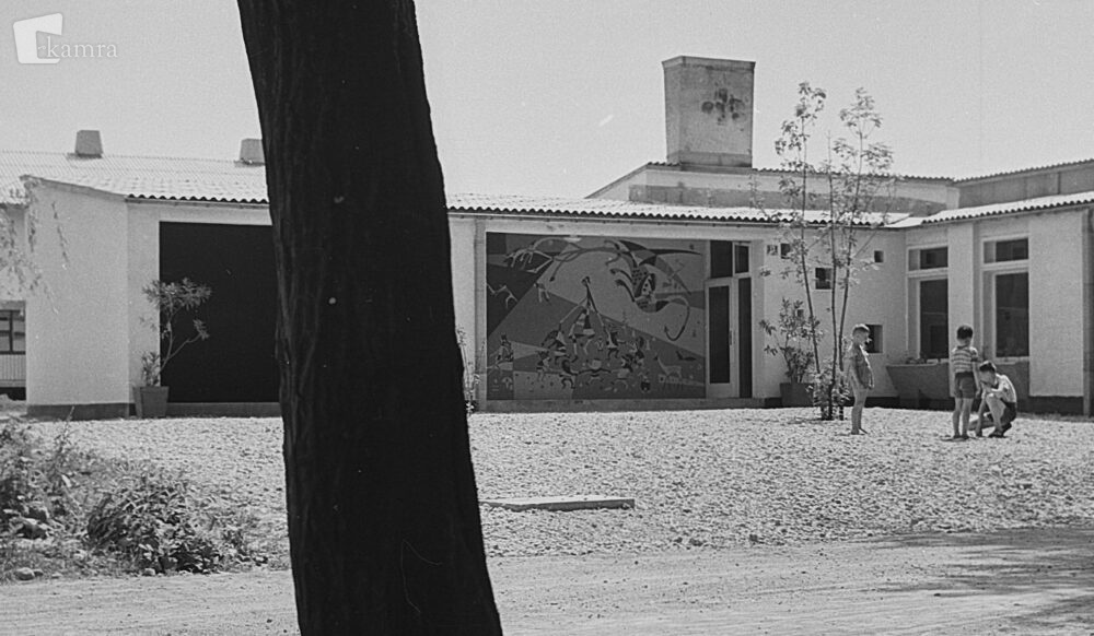 Poslikava pri vhodu vrtca