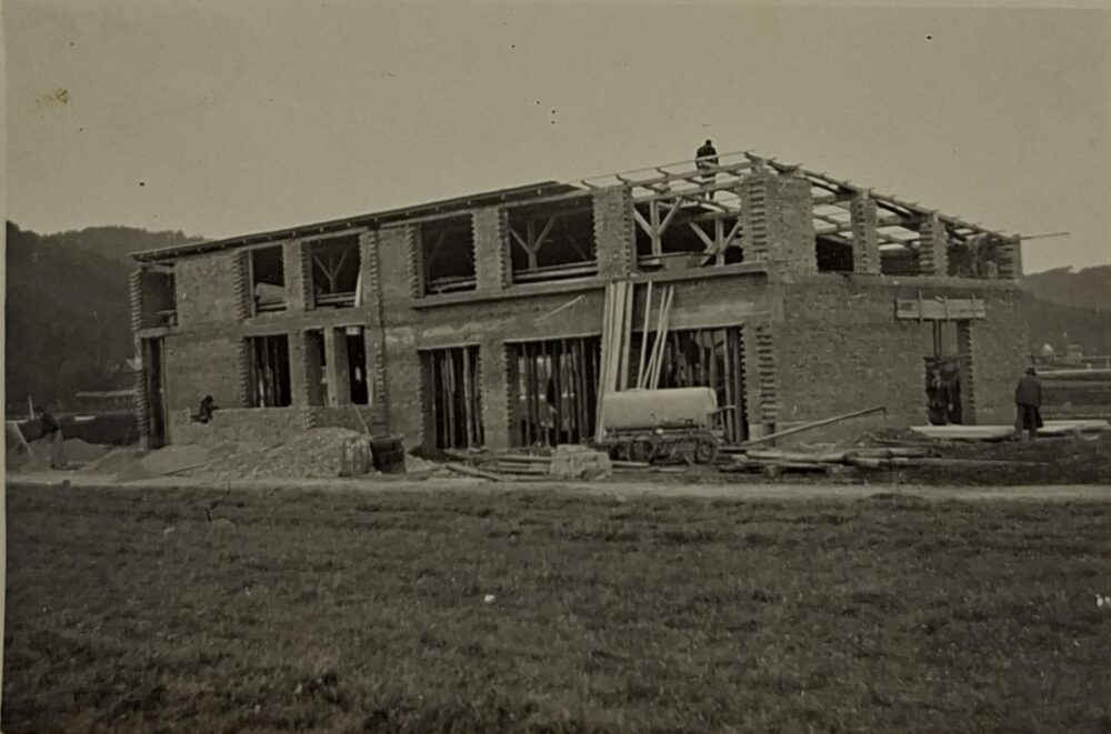 Fotografija gradnje Kolbove nove delavnice